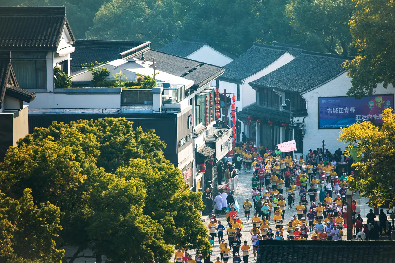 预报名为期, 出处