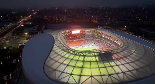 人数的, 中超赛场的