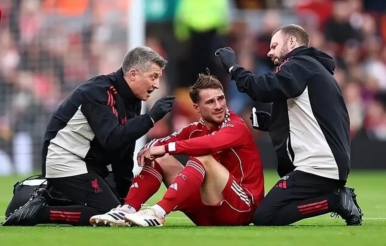 后只给他, alt, 脚传球 后只给他, alt, 脚传球